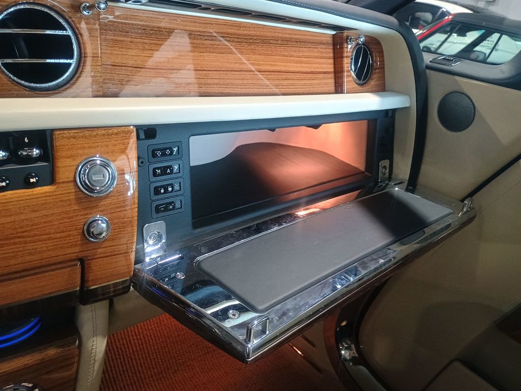 2011 Rolls-Royce Phantom Coupe 2dr Drophead Clean Carfax Florida Car - 22987439 - 29