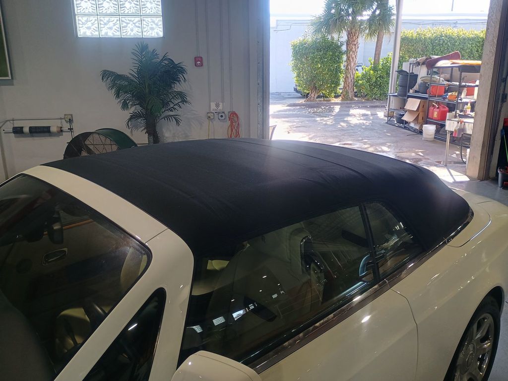 2011 Rolls-Royce Phantom Coupe 2dr Drophead Clean Carfax Florida Car - 22987439 - 61