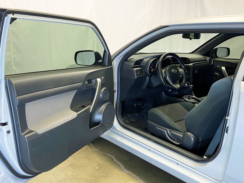 2011 Scion tC Base Trim - 22934925 - 16
