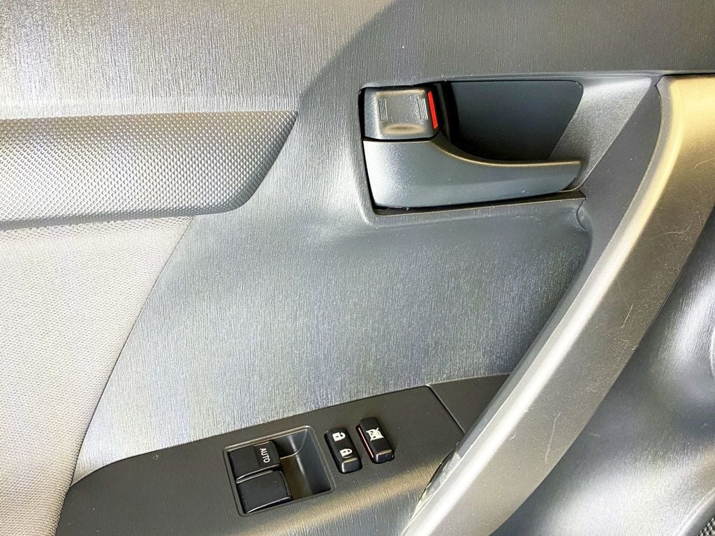 2011 Scion tC Base Trim - 22934925 - 17