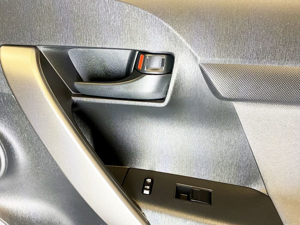 2011 Scion tC Base Trim - 22934925 - 39