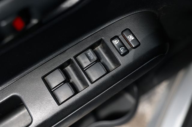 2011 Scion xB 5dr Wagon Automatic - 23067084 - 38