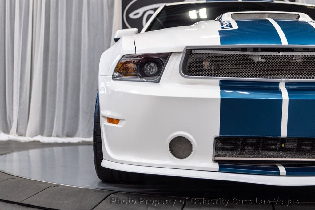 2011 Ford Mustang GT photo 11