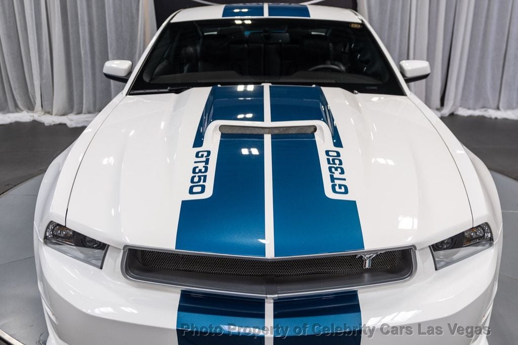 2011 Ford Mustang GT photo 13