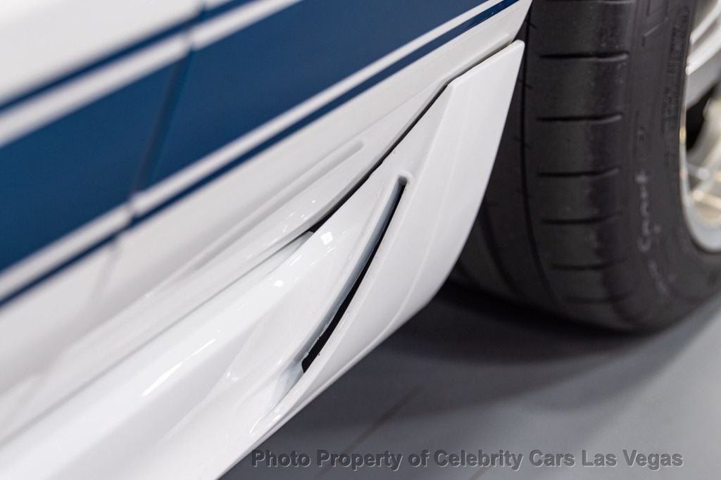2011 Ford Mustang GT photo 19