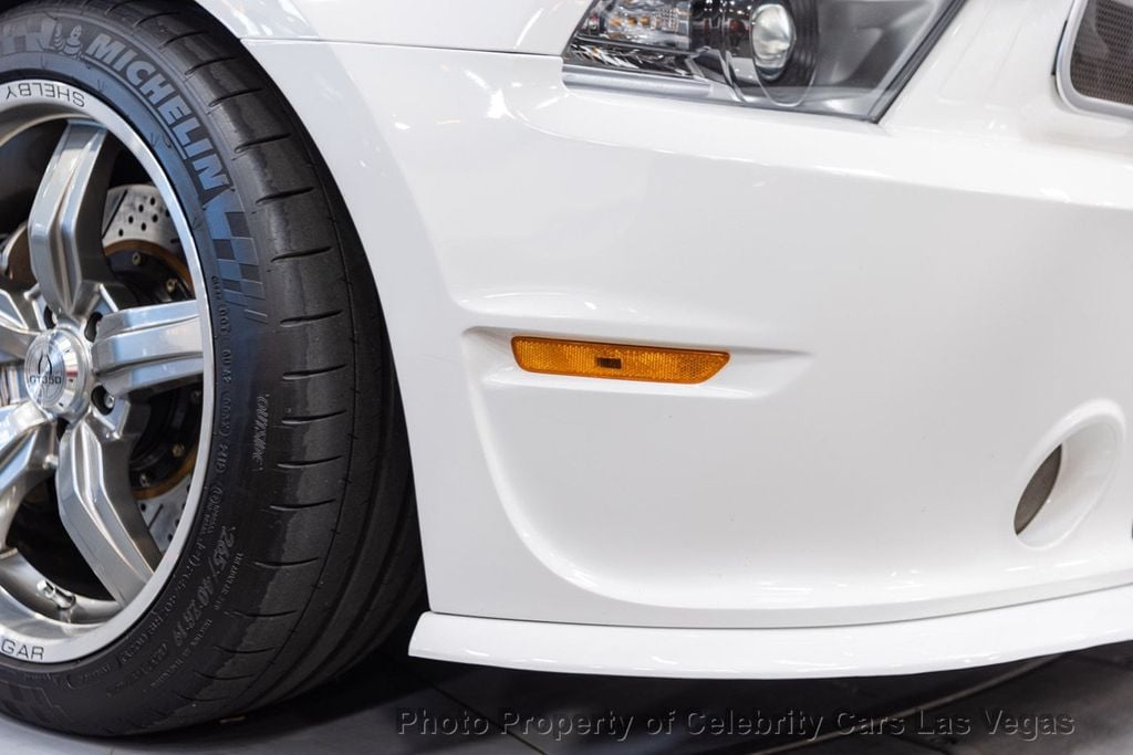 2011 Ford Mustang GT photo 28