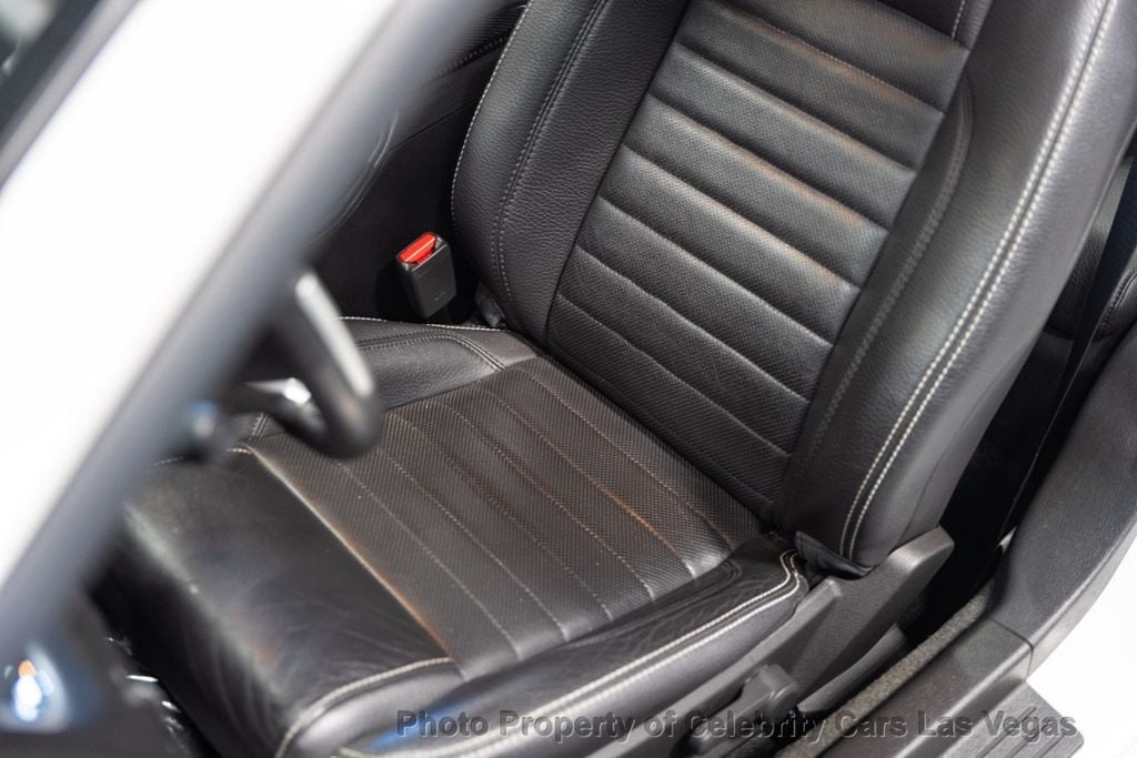 2011 Ford Mustang GT photo 33