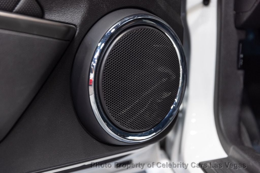 2011 Ford Mustang GT photo 37