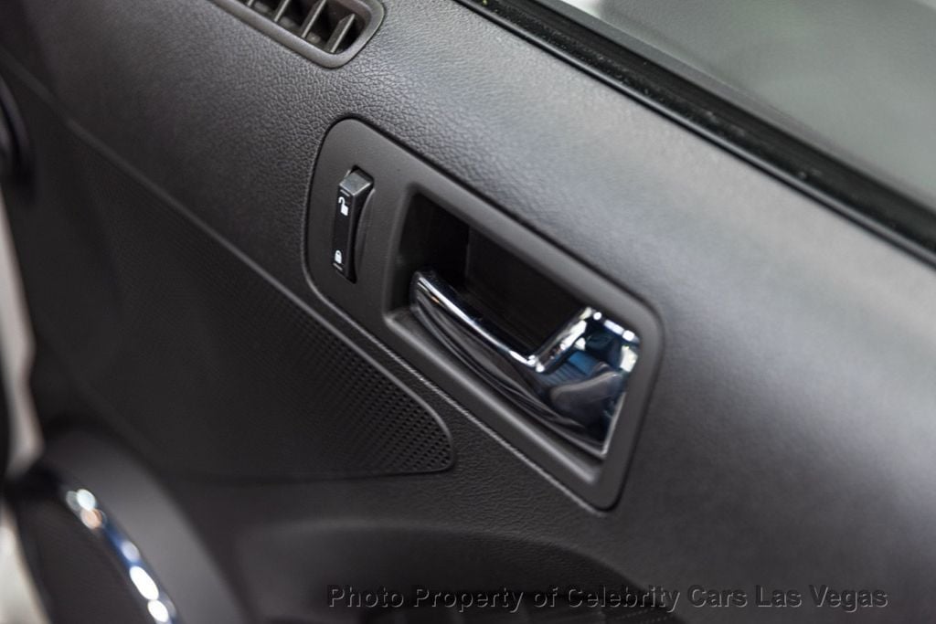 2011 Ford Mustang GT photo 39