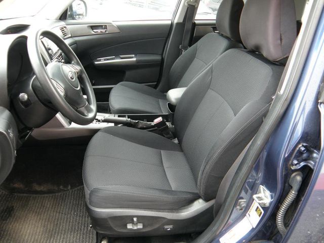 2011 Subaru Forester 4dr Automatic 2.5X Premium w/All-Weather Pkg - 22711320 - 6