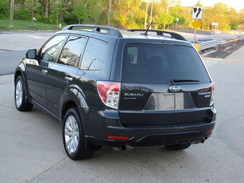 2011 Subaru Forester 4dr Automatic 2.5X Premium w/All-W Pkg & TomTom Nv PZEV - 22418517 - 7