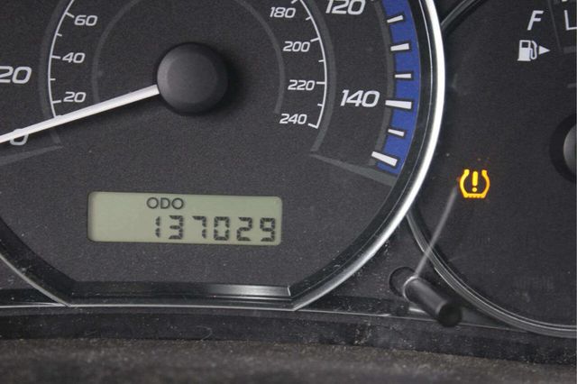 2011 Subaru Forester 4dr Manual 2.5X Premium w/All-Weather Pkg - 23026752 - 9