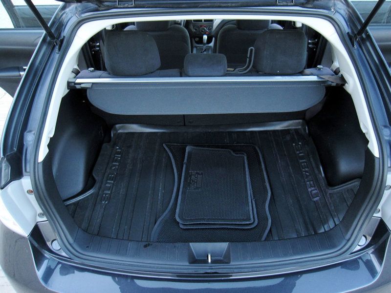 2011 Subaru Impreza 2.5i Premium photo 31