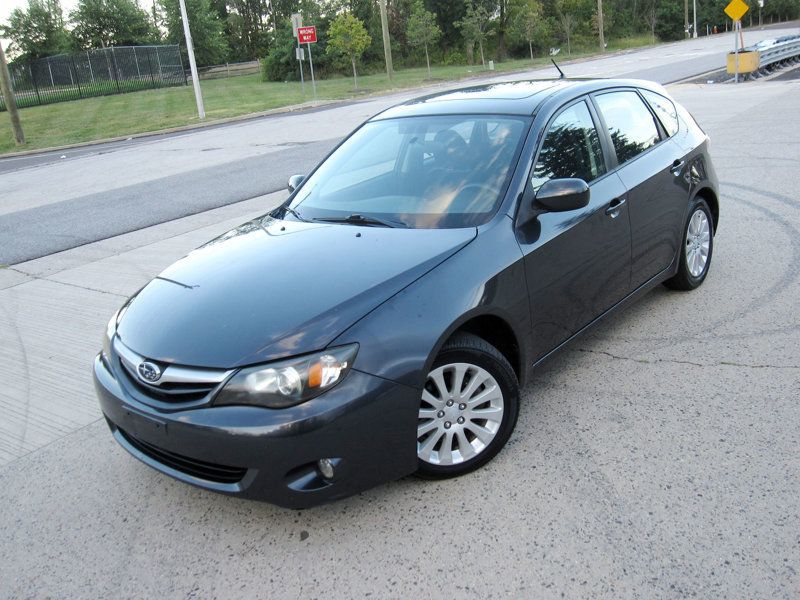 2011 Subaru Impreza 2.5i Premium photo 4