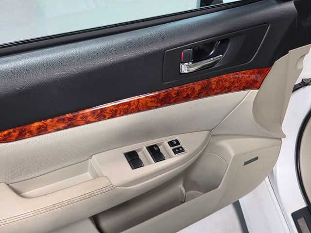 2011 Subaru Legacy 4dr Sedan H4 Automatic 2.5i Ltd Pwr Moon - 22994131 - 9