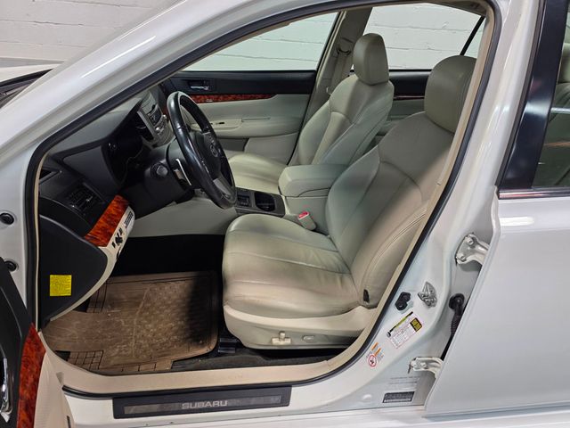 2011 Subaru Legacy 4dr Sedan H4 Automatic 2.5i Ltd Pwr Moon - 22994131 - 13