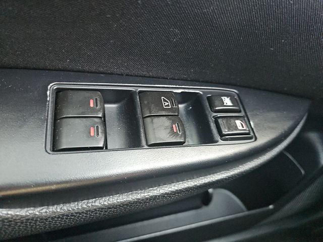 2011 Subaru Legacy 4dr Sedan H6 Automatic 3.6R Prem - 22997546 - 18