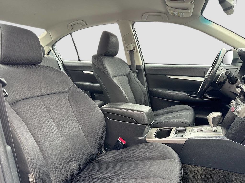 2011 Subaru Legacy AWD Sedan - Smooth Ride - Daily Driver Ready - 22951761 - 15