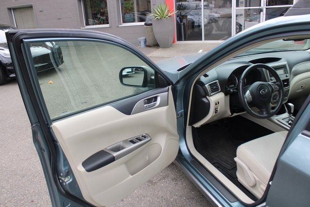 2011 Subaru Outback 2.5i photo 11