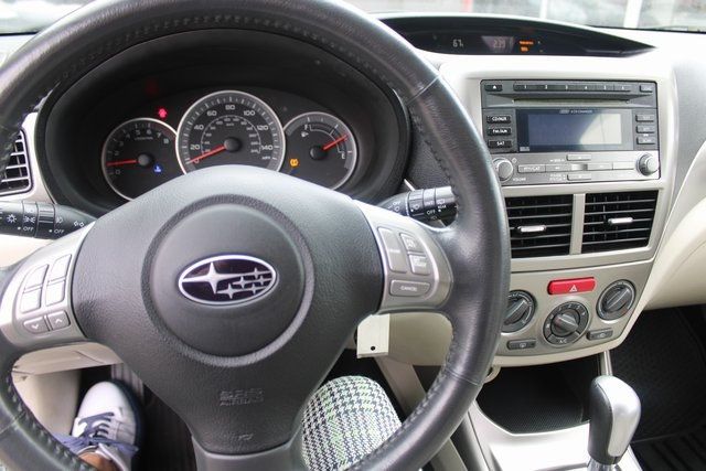 2011 Subaru Outback 2.5i photo 13