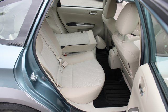 2011 Subaru Outback 2.5i photo 22