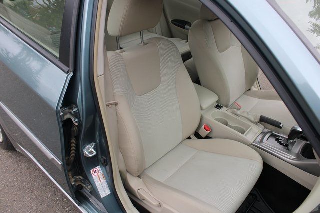2011 Subaru Outback 2.5i photo 25