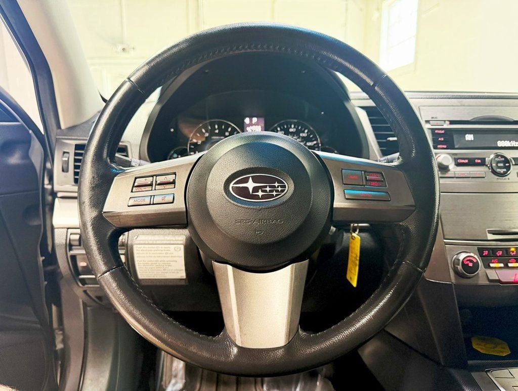 2011 Subaru Outback 4dr Wagon H4 Automatic 2.5i Prem AWP - 22923631 - 9