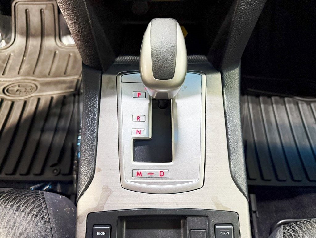 2011 Subaru Outback 4dr Wagon H4 Automatic 2.5i Prem AWP - 22923631 - 15