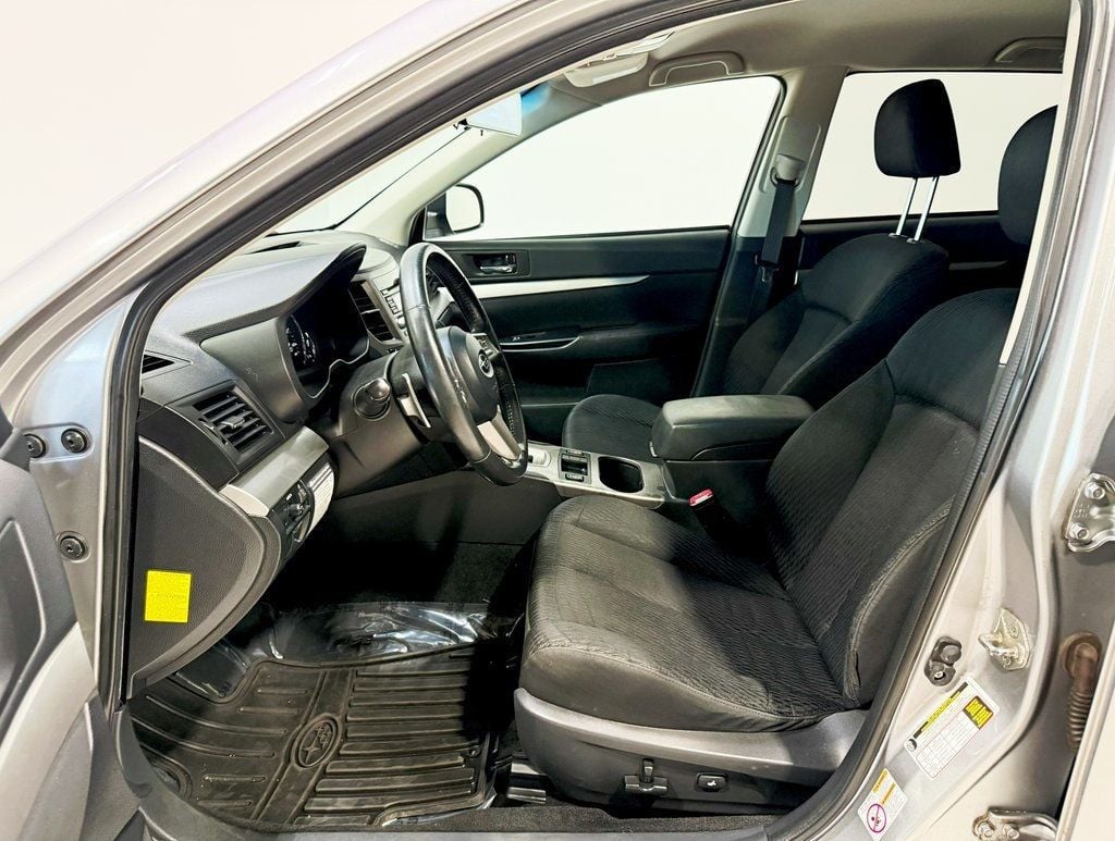 2011 Subaru Outback 4dr Wagon H4 Automatic 2.5i Prem AWP - 22923631 - 19
