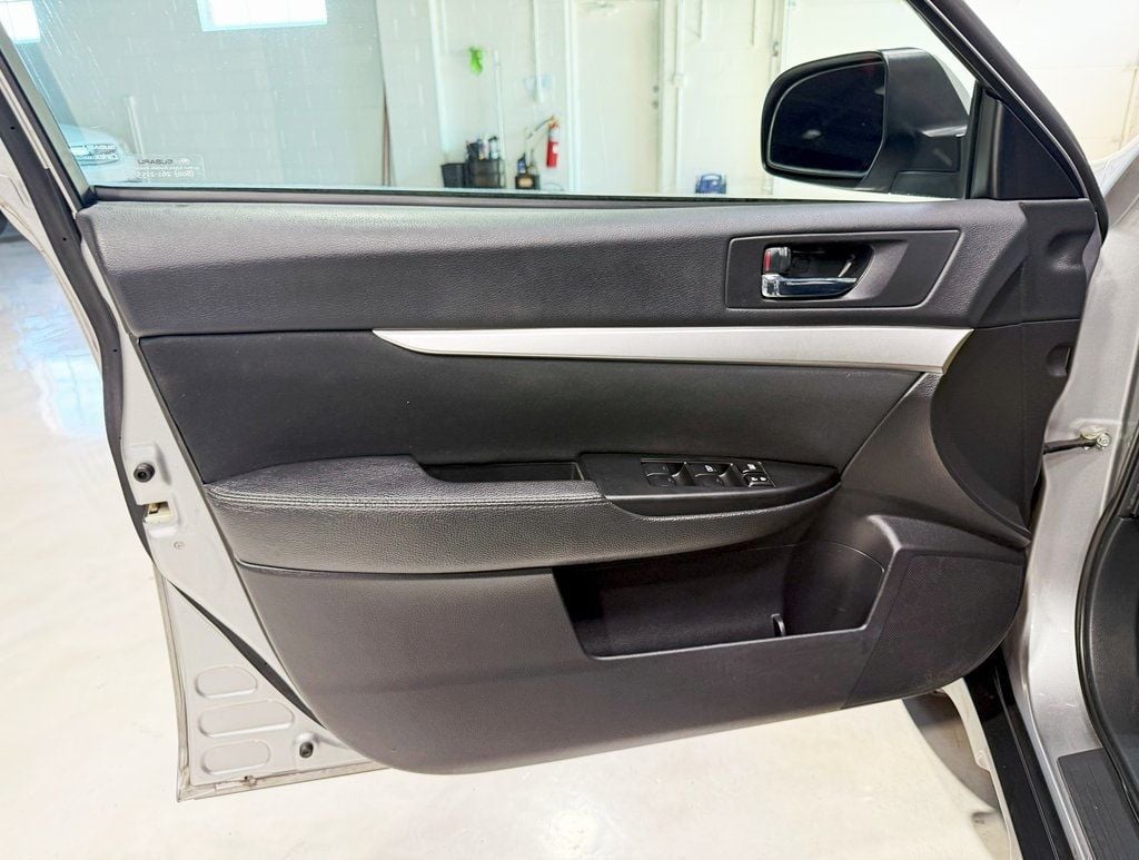 2011 Subaru Outback 4dr Wagon H4 Automatic 2.5i Prem AWP - 22923631 - 22