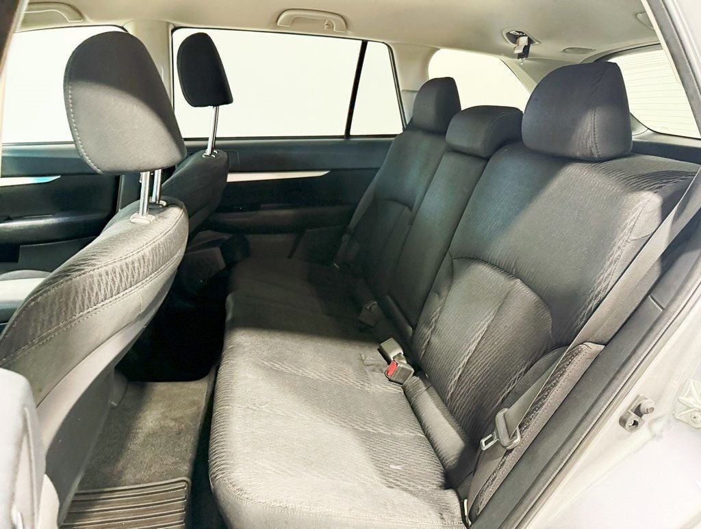 2011 Subaru Outback 4dr Wagon H4 Automatic 2.5i Prem AWP - 22923631 - 25