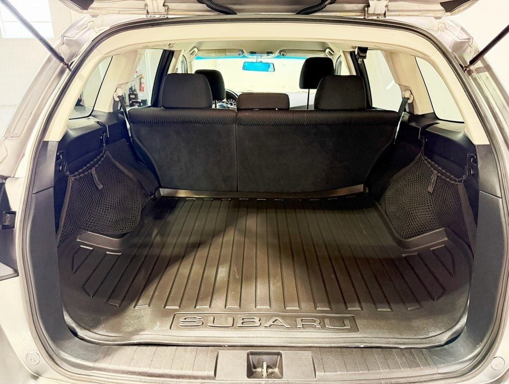 2011 Subaru Outback 4dr Wagon H4 Automatic 2.5i Prem AWP - 22923631 - 28