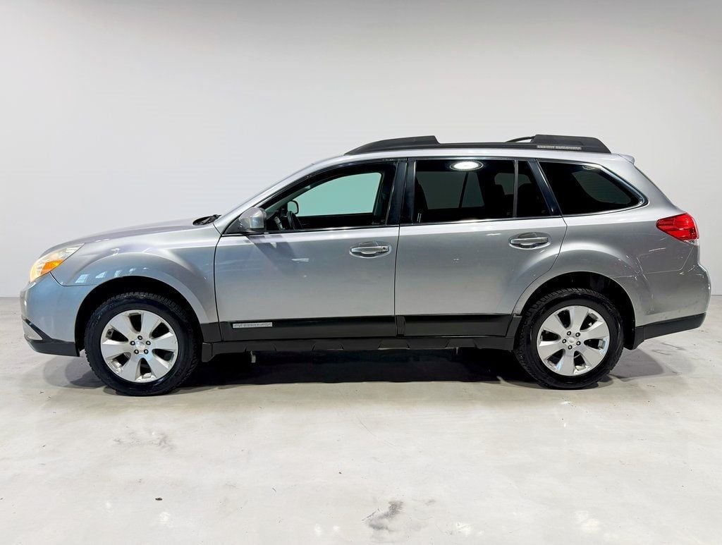 2011 Subaru Outback 4dr Wagon H4 Automatic 2.5i Prem AWP - 22923631 - 3
