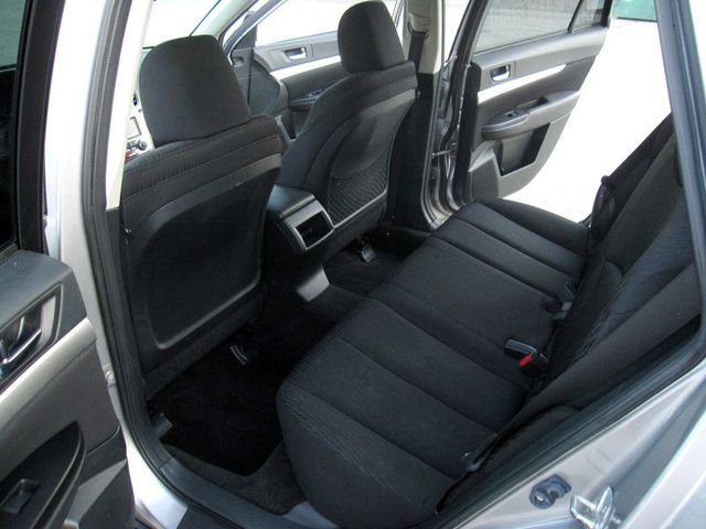 2011 Subaru Outback 4dr Wagon H4 Automatic 2.5i Prem AWP/Pwr Moon - 23037194 - 25