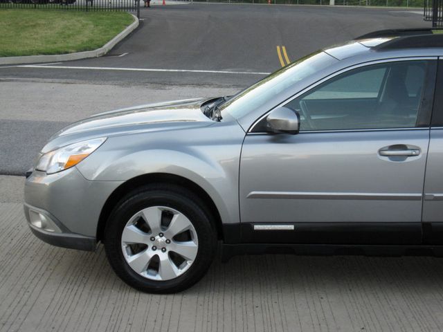2011 Subaru Outback 4dr Wagon H4 Automatic 2.5i Prem AWP/Pwr Moon - 23037194 - 6