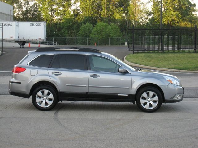 2011 Subaru Outback 4dr Wagon H4 Automatic 2.5i Prem AWP/Pwr Moon - 23037194 - 8