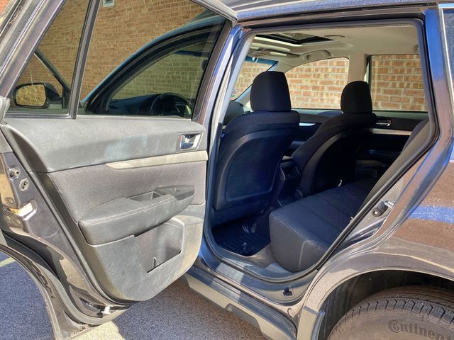 2011 Subaru Outback 4dr Wagon H4 Automatic 2.5i Prem AWP/Pwr Moon - 23025892 - 14