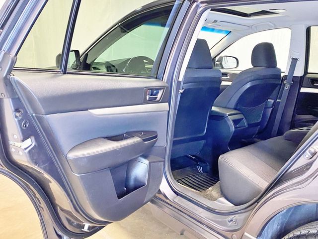 2011 Subaru Outback 4dr Wagon H4 Automatic 2.5i Prem AWP/Pwr Moon - 23025892 - 44