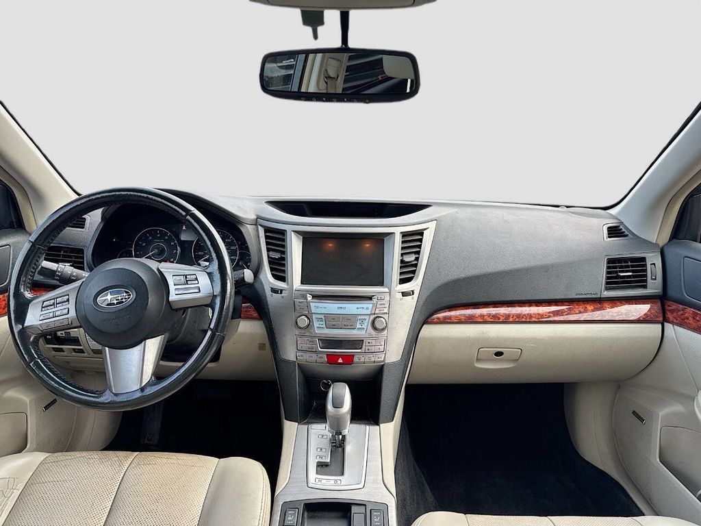 2011 Subaru Outback Limited Trim - Sunroof - Woodgrain Interior - 22950333 - 18
