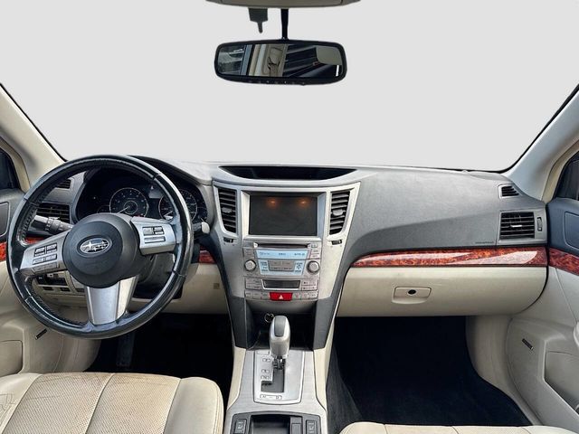 2011 Subaru Outback Limited Trim - Sunroof - Woodgrain Interior - 22950333 - 18