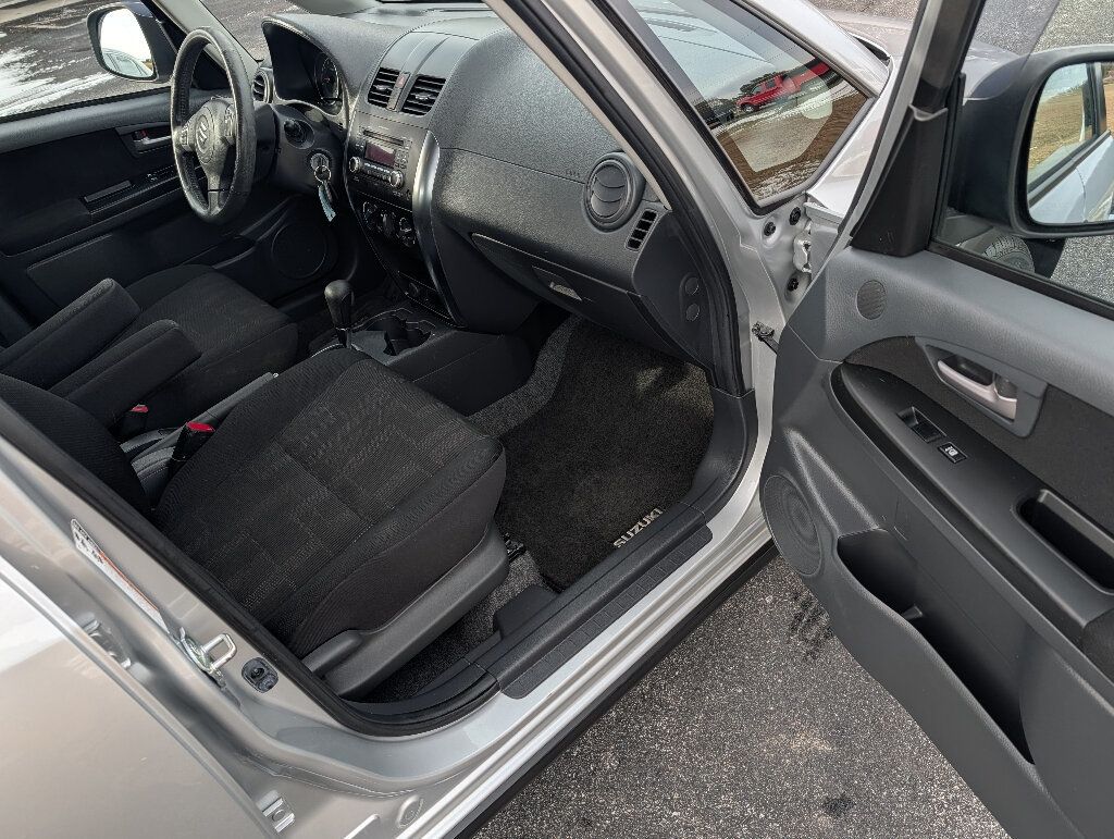 2011 Suzuki SX4 All Wheel Drive Fuel Sipper - 22969111 - 28