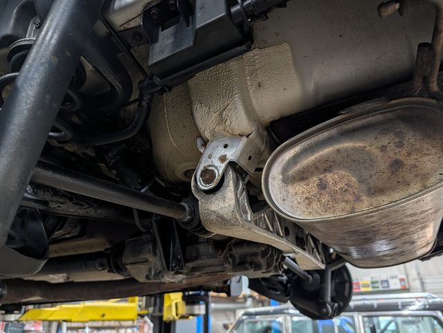 2011 Suzuki SX4 All Wheel Drive Fuel Sipper - 22969111 - 37