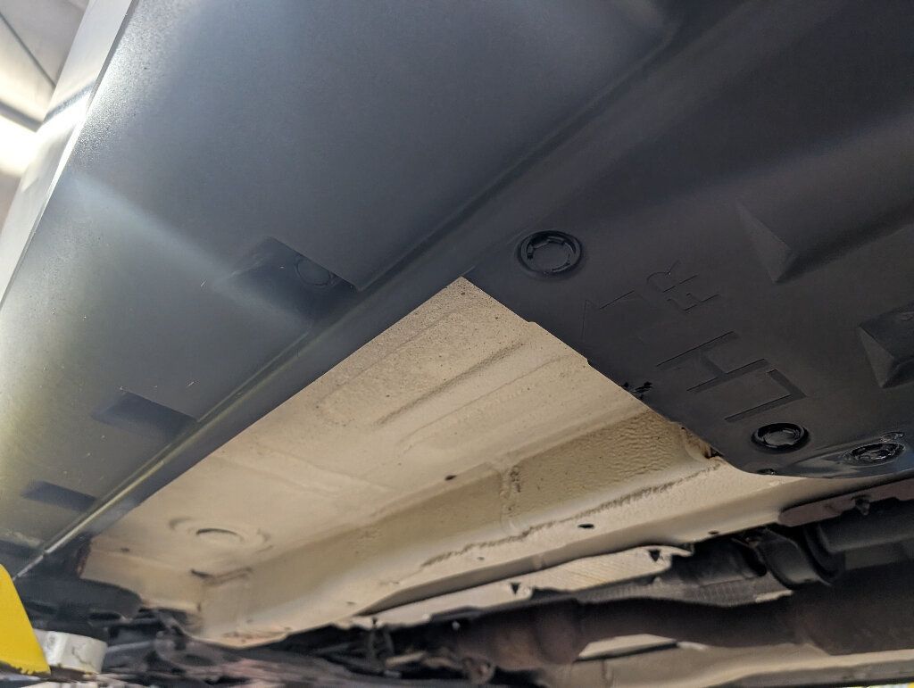 2011 Suzuki SX4 All Wheel Drive Fuel Sipper - 22969111 - 38