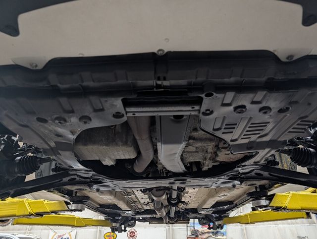 2011 Suzuki SX4 All Wheel Drive Fuel Sipper - 22969111 - 41