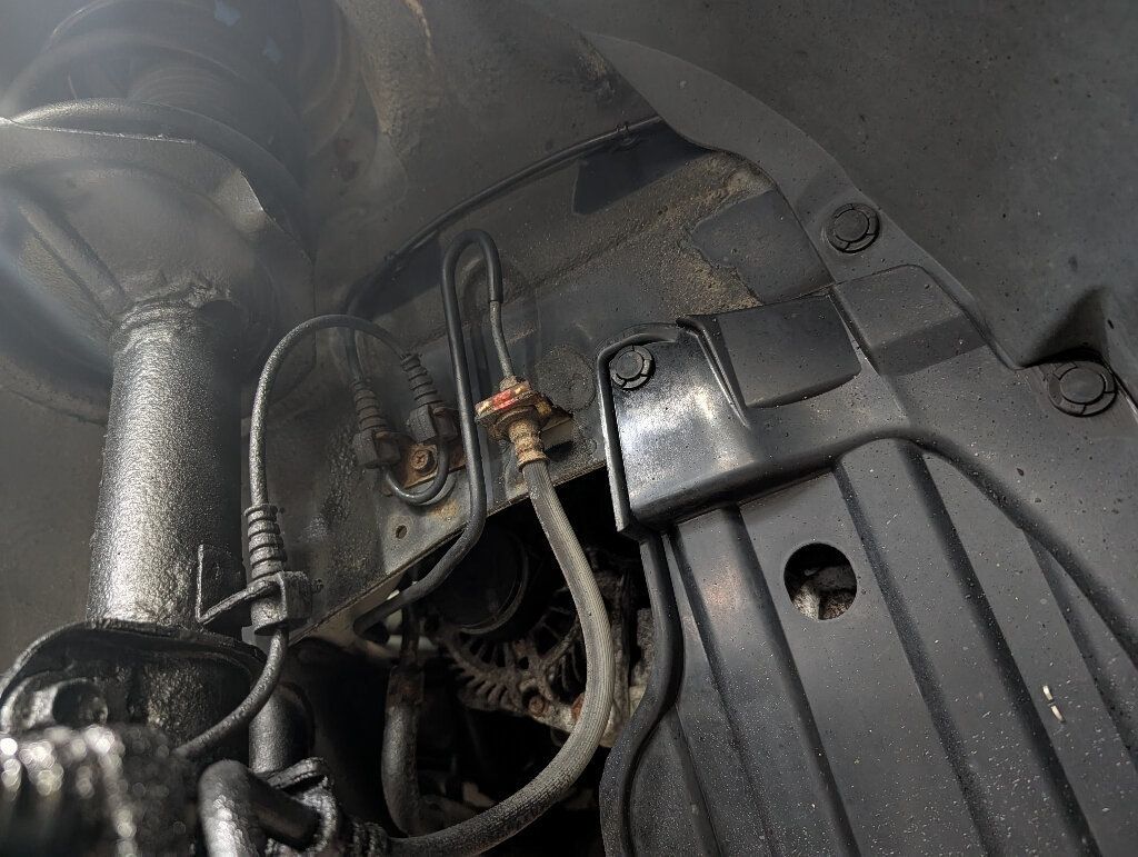 2011 Suzuki SX4 All Wheel Drive Fuel Sipper - 22969111 - 42