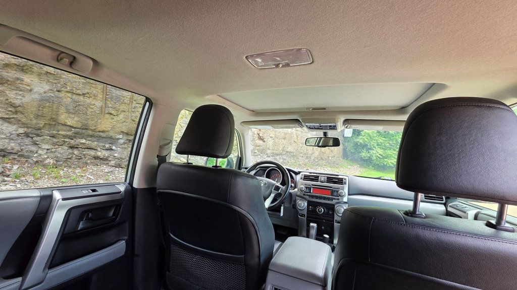 2011 Toyota 4Runner 2011 Toyota 4Runner SR5 - 23032623 - 32