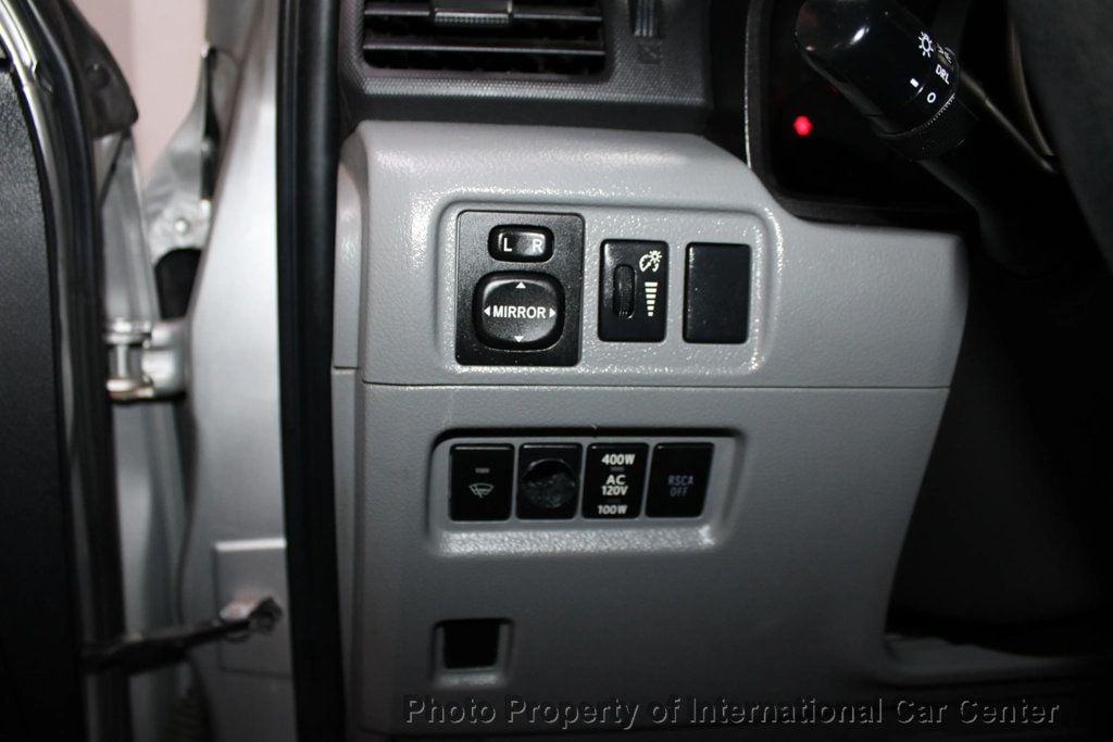 2011 Toyota 4Runner SR5 photo 10