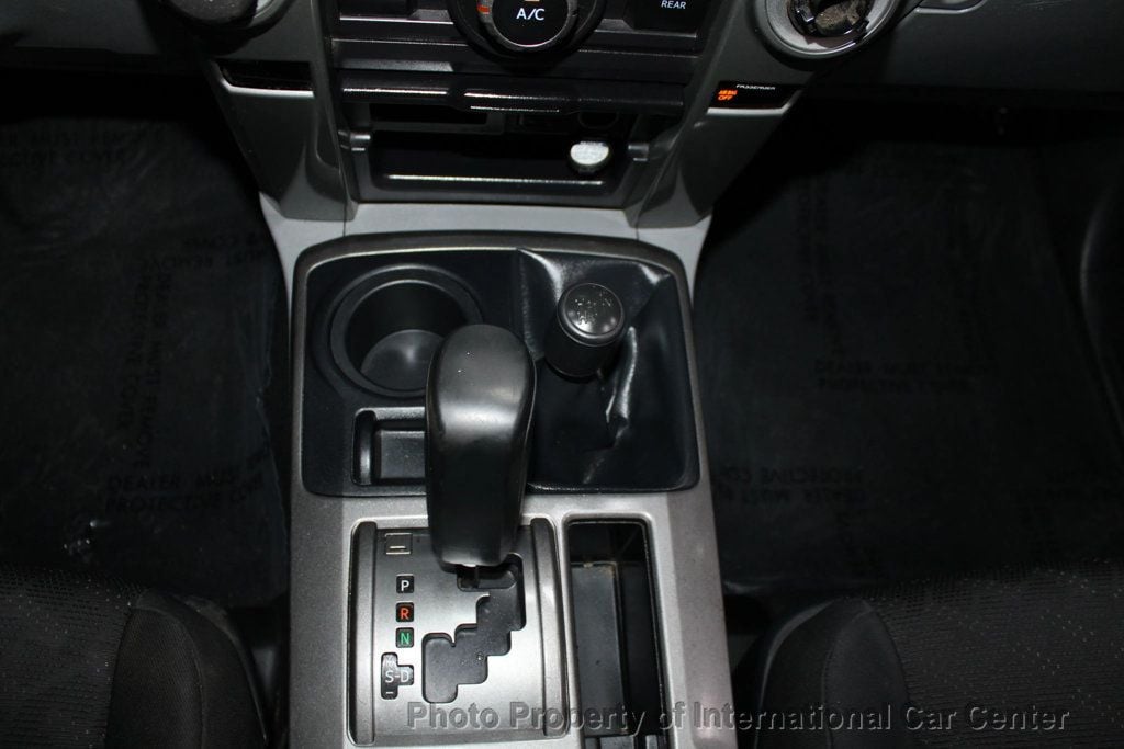 2011 Toyota 4Runner SR5 photo 15