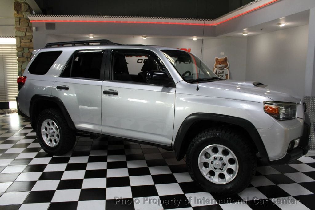 2011 Toyota 4Runner SR5 photo 2