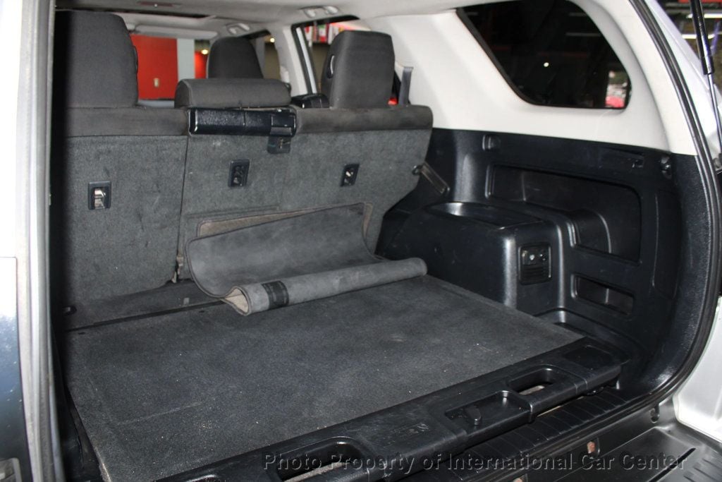 2011 Toyota 4Runner SR5 photo 21